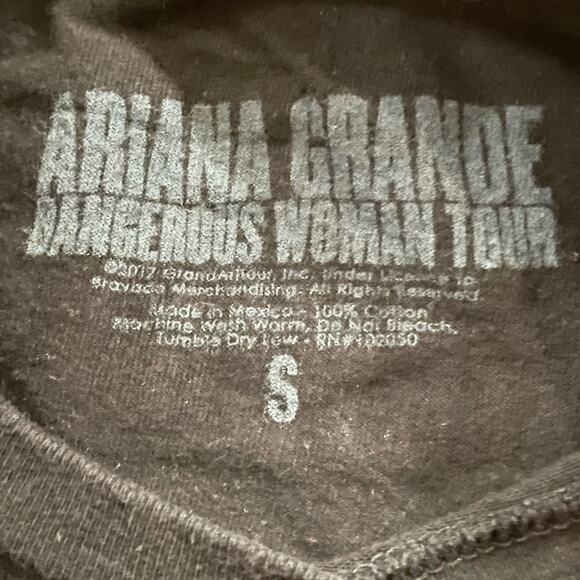 Ariana Grande Dangerous Woman Tour T-Shirt pop singer vibes - Picture 2 of 3